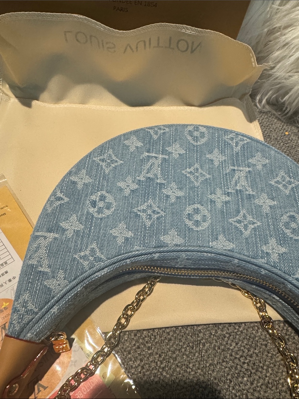 Louis Vuitton Light Blue Denim Crescent Shoulder Bag with Gold Chain - Picture 4 of 8